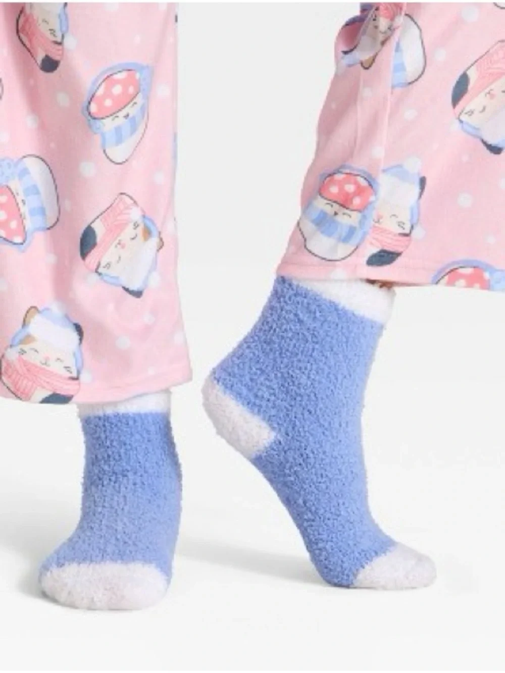 Girls' 3pc Squishmallow Holiday Cozy Pajama Set with Socks